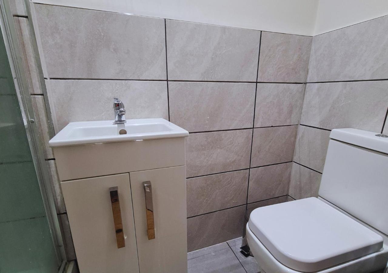 Modern 2 Bedroom Apartment In Peckham Londra Dış mekan fotoğraf